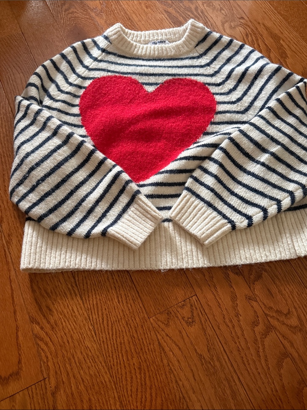 Old Navy heart sweater